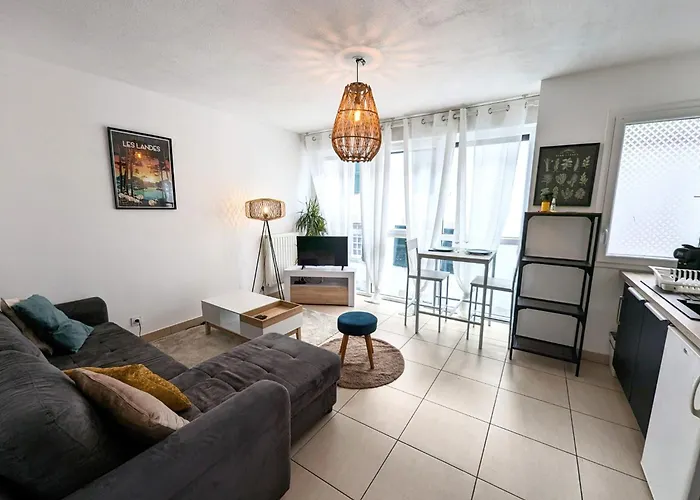 Vitrail Yourhosthelper